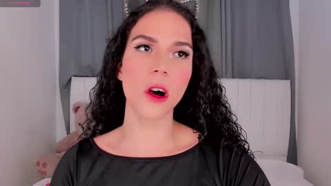 Vnecis Marn online show from 10.05.25