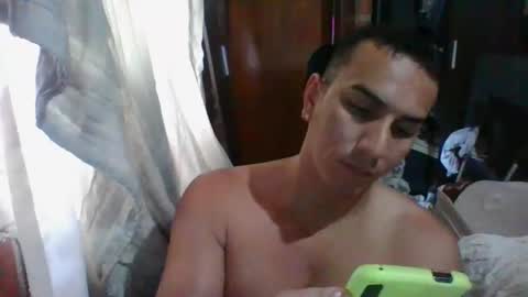 Snapshot of gattitosexy_95 chatting on 01.03.25 gattitosexy_95 online show from 01.03.25
