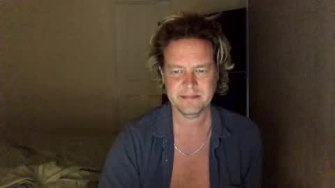 Snapshot of gcsurfer81 chatting on 12.31.24 gcsurfer81 online show from 12.31.24