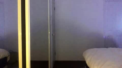 gcsurfer81 online show from 10.12.25