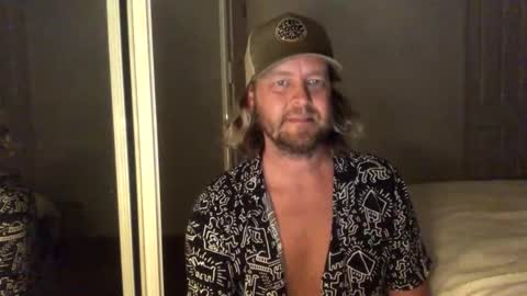 gcsurfer81 online show from 10.16.25