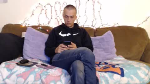 Snapshot of gdanch chatting on 11.15.25 G online show from 11.15.25