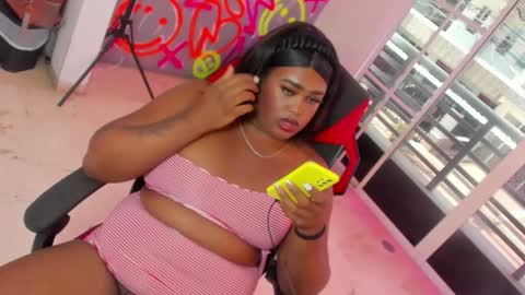 Snapshot of geanna_rose chatting on 10.04.25 geanna_rose online show from 10.04.25