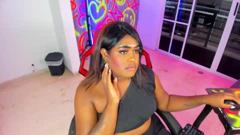 Snapshot of geanna_rose chatting on 10.24.25 geanna_rose online show from 10.24.25