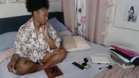 The Empress online show from 10.03.25