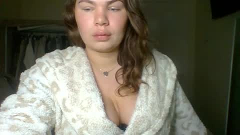 Snapshot of gemmarmalade chatting on 10.19.25 GEMMARMALADE online show from 10.19.25