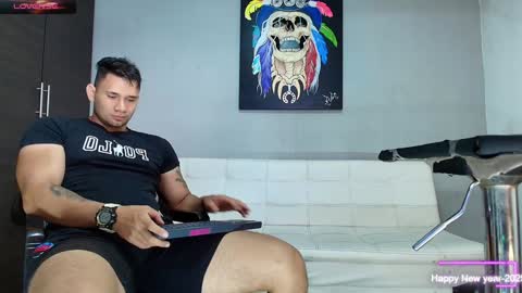 Snapshot of gendersonfit chatting on 02.02.25 gendersonfit online show from 02.02.25