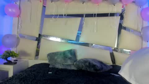 Snapshot of genesis_ask chatting on 11.12.25 Genesis online show from 11.12.25