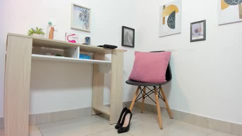 Snapshot of genesis_torres chatting on 10.23.25 Genesis online show from 10.23.25