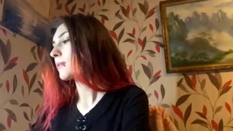 Snapshot of genevivewayson chatting on 11.25.25 Martha online show from 11.25.25