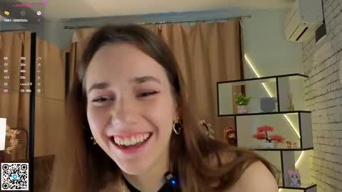 Amely  online show from 10.18.25