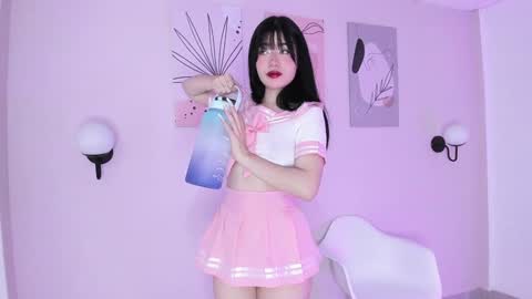 Snapshot of gennesis_love chatting on 12.24.24 Sofia online show from 12.24.24