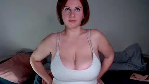 Chrisa online show from 03.05.25