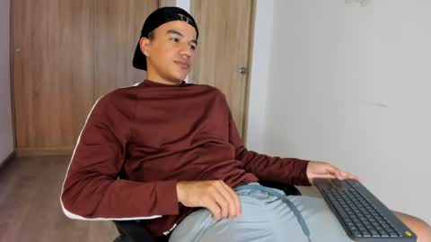 Snapshot of george_cams1 chatting on 05.28.26 Jorge online show from 05.28.26