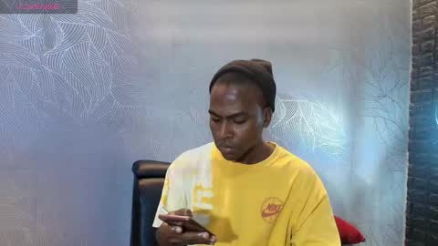 Snapshot of george_lancee chatting on 10.02.25 G E O R G E online show from 10.02.25