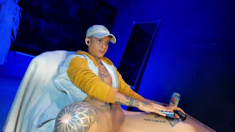 independent model online show from 05.28.26