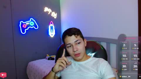 Snapshot of georgesmith_1 chatting on 01.17.25 GEORGE online show from 01.17.25