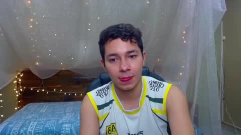 Snapshot of georgesmith_1 chatting on 02.18.25 GEORGE online show from 02.18.25