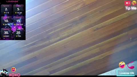 Snapshot of georgia_oli chatting on 10.29.25 georgia_oli online show from 10.29.25