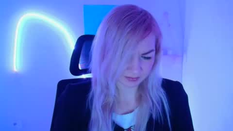 Snapshot of georgianight chatting on 12.22.25 Georgia online show from 12.22.25