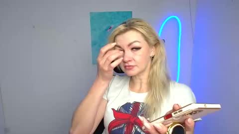 Snapshot of georgianight chatting on 04.05.26 Georgia online show from 04.05.26