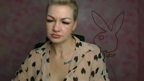 Snapshot of georgianight chatting on 04.10.26 Georgia online show from 04.10.26