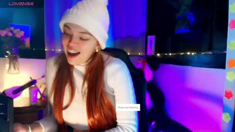 Snapshot of georgina_moschino chatting on 06.12.26 georgina_moschino online show from 06.12.26