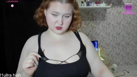 Snapshot of georginia_grimes chatting on 10.28.25 Georginia online show from 10.28.25