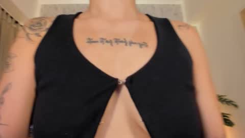 Kendal  online show from 01.17.26