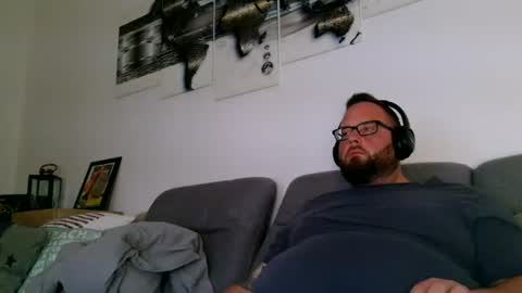 Phil online show from 07.04.26