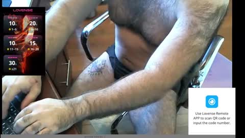 Snapshot of geronimo_431 chatting on 12.21.24 Daddy Jokes online show from 12.21.24