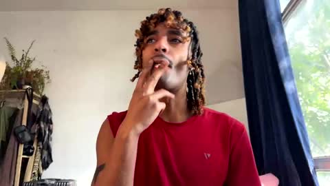 Snapshot of gerson229 chatting on 09.19.25 gerson229 online show from 09.19.25