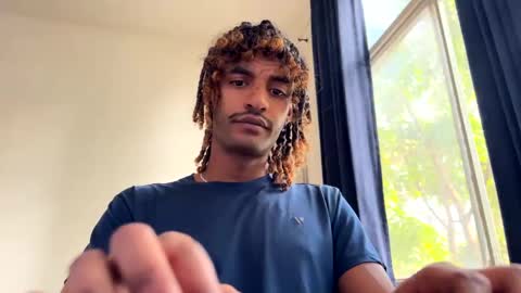 Snapshot of gerson229 chatting on 10.14.25 gerson229 online show from 10.14.25