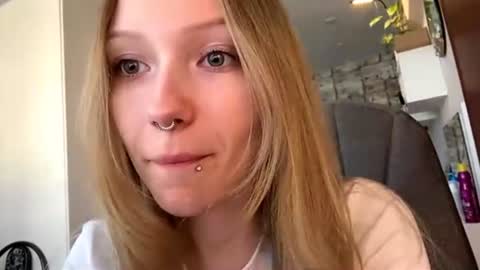Sophie online show from 06.20.26