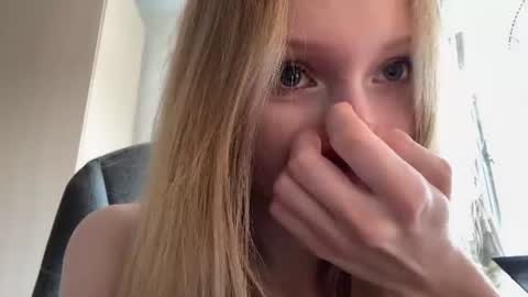 Sophie online show from 07.28.26