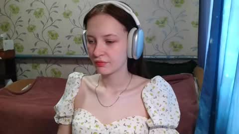 Snapshot of gertrudhore chatting on 05.28.26 Anna online show from 05.28.26