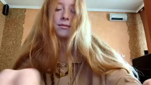 Snapshot of gertrudisturbe chatting on 04.17.26 Kate online show from 04.17.26