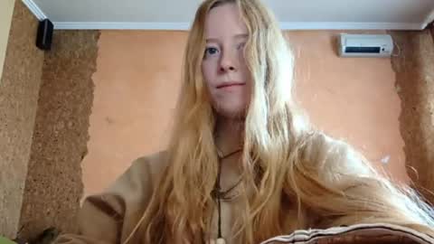 Snapshot of gertrudisturbe chatting on 04.23.26 Kate online show from 04.23.26