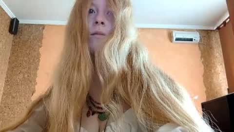 Snapshot of gertrudisturbe chatting on 05.23.26 Kate online show from 05.23.26