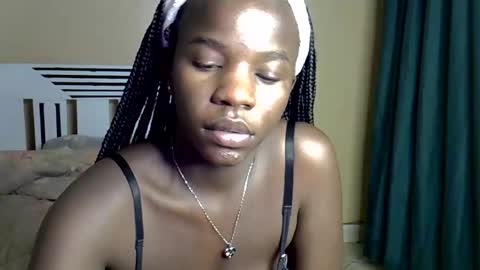 Snapshot of gesh_d chatting on 10.09.25 gesh_d online show from 10.09.25