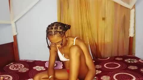 gggloria online show from 02.04.26