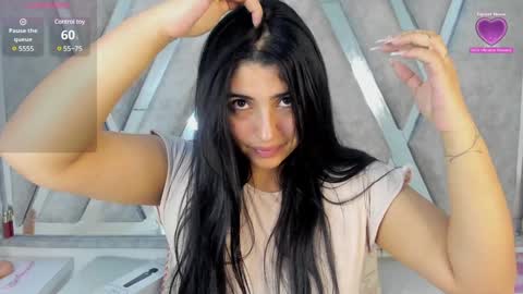 Danna Astrom online show from 01.18.25