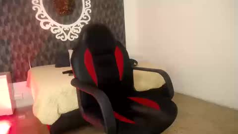 Your Girl  online show from 09.25.25