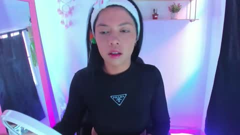 giaaaa   online show from 03.13.26