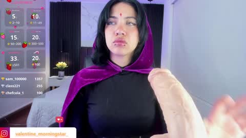Snapshot of gia_foxy chatting on 12.21.24 Gia online show from 12.21.24