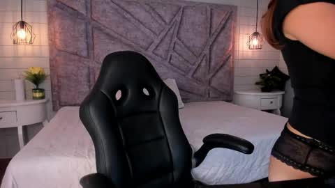 Gia online show from 05.14.26