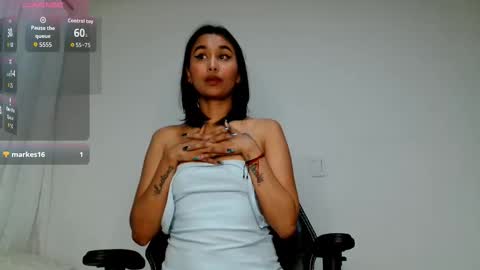 Gia Lee online show from 10.16.25