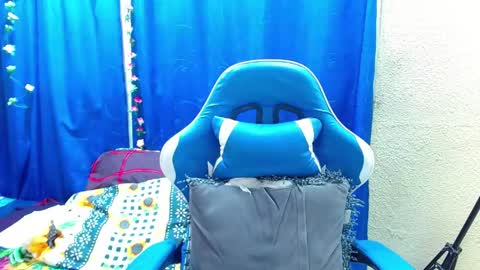 Gia  online show from 04.13.26