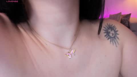 Snapshot of gia_lowry chatting on 12.21.24 Gia lowry online show from 12.21.24