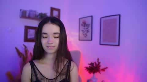 Gia Paige18 online show from 11.28.25